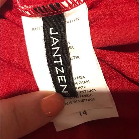 Wine  - One piece swimsuit - Picture 5 of 6